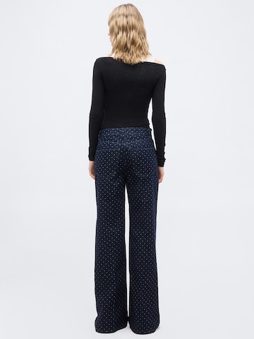 Gina TricotFlared/zvonoliki kroj Traperice - plava boja