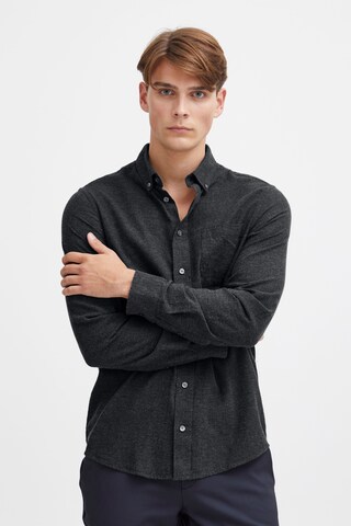 Coupe regular Chemise 'Anton' Casual Friday en bleu : devant