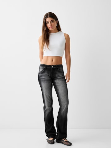 Bershka Normalny krój Jeansy w kolorze czarny