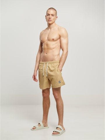 Pantaloncini da bagno di Urban Classics in beige