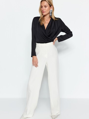 Trendyol Blus i svart