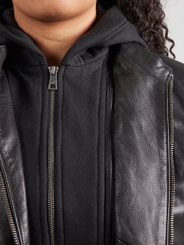 Gipsy Comfort Line Kurtka przejściowa 'Amika' w kolorze czarny