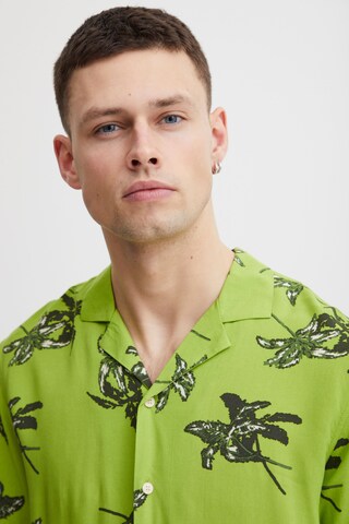 BLEND Regular fit Button Up Shirt in Green