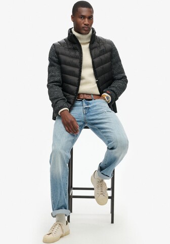 Superdry Tussenjas in Zwart