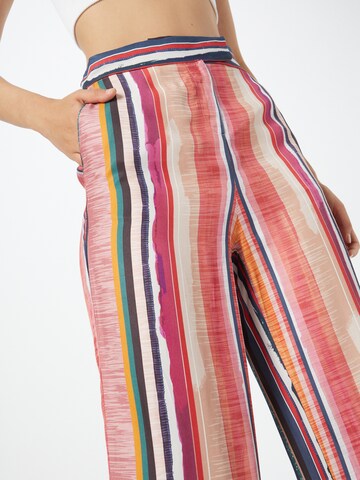 regular Pantaloni di Koton in rosa