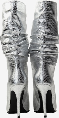 faina Boots in Silver