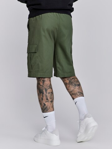 SikSilk Regular Pants in Green
