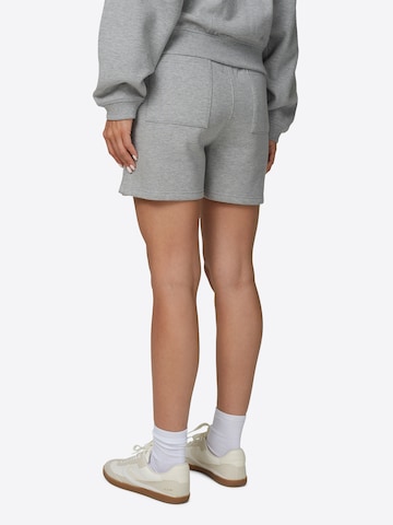 Good For Nothing Loosefit Broek in Grijs