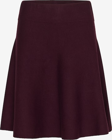 CULTURE Nederdel i rød: forside