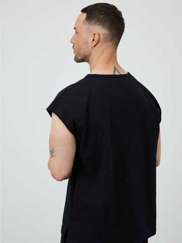 DAN FOX APPAREL T-shirt 'Theo' i svart