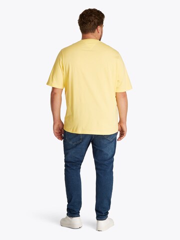 geltona Tommy Hilfiger Big & Tall Marškinėliai 'ESSENTIAL'