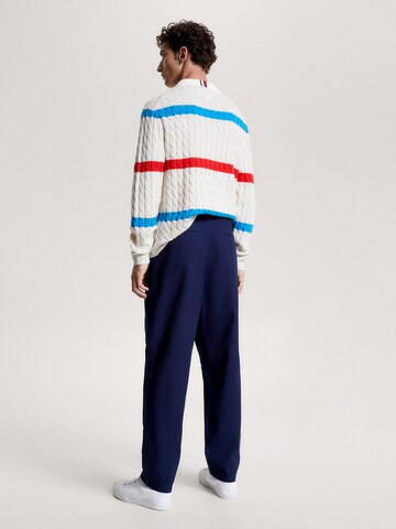 TOMMY HILFIGER Loose fit Pleat-Front Pants in Blue