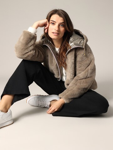 Deeluxe Winterjas 'Issia' in Zilver