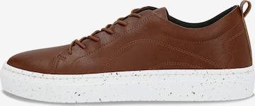 nae Vegan Shoes Nauhakengät 'SANDRO' värissä ruskea: etupuoli