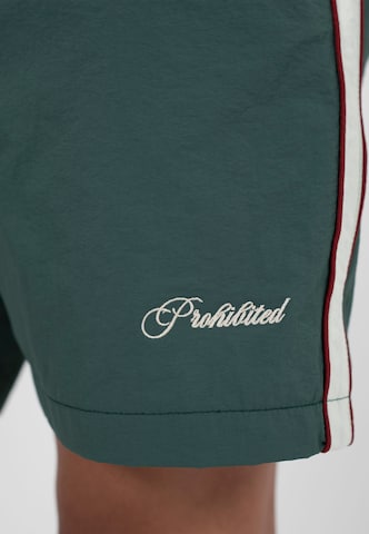 regular Pantaloni di Prohibited in verde
