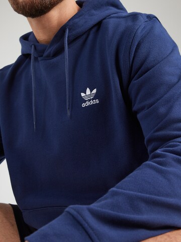 ADIDAS ORIGINALSSweater majica 'Essentials' - plava boja