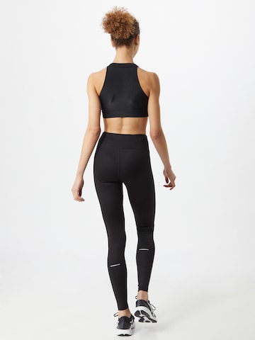 ASICS Skinny Leggings in Schwarz