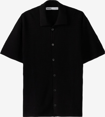 Regular fit Camicia di Bershka in nero: frontale