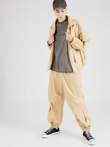 Pegador - Camiseta 'TILLY' en gris