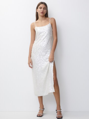 Robe Pull&Bear en blanc : devant