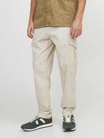 JACK & JONES Regular Cargo Pants in White: front