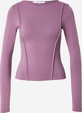 ABOUT YOU Shirt 'Nora' in Lila: Vorderseite