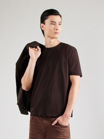 BOSS - Camiseta 'Chup' en marrón: frente