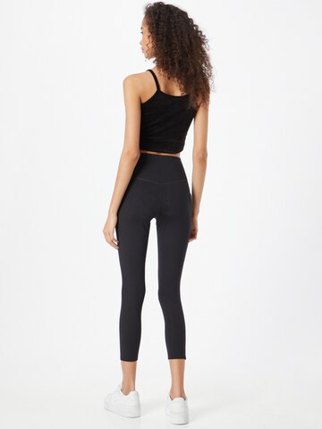 Girlfriend Collective Skinny Workout Pants in Black