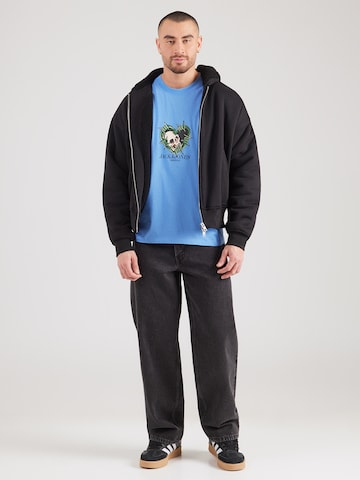 JACK & JONESMajica 'JORCATSKILLS SKULL' - plava boja