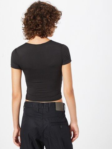 Monki - Camiseta en negro