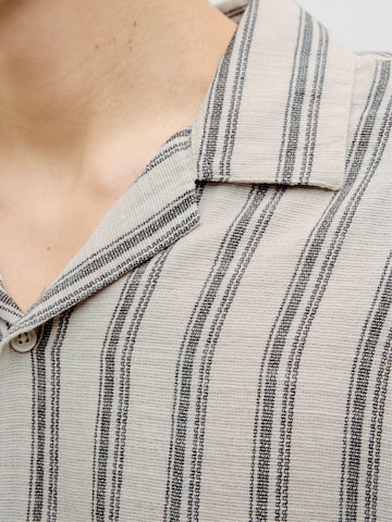 JACK & JONES Классический крой Рубашка 'JJEEnzo' в Бежевый
