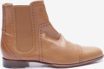 HERMÈS Dress Boots in 37 in Brown: front