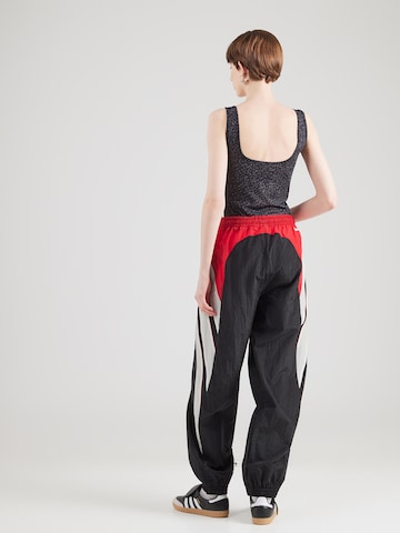 Loosefit Pantalon 'SANTIAGO' ADIDAS ORIGINALS en noir