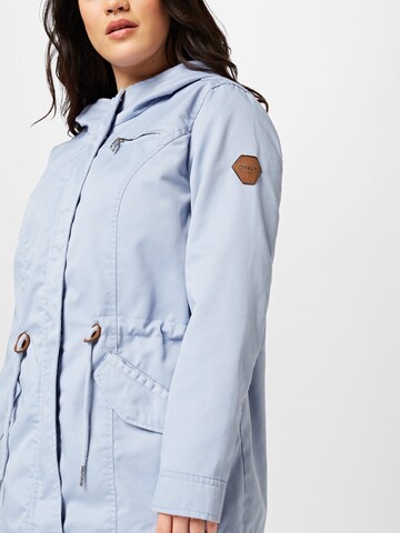 ONLY Carmakoma Tussenparka in Blauw