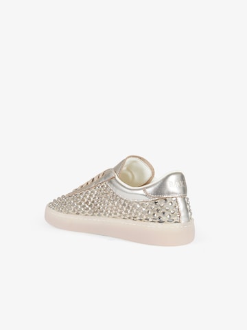 Sneaker bassa di Back70 in oro