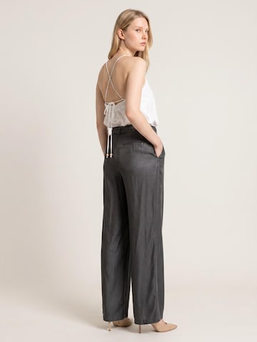Viore Loosefit Bügelfaltenhose‌ in Grau