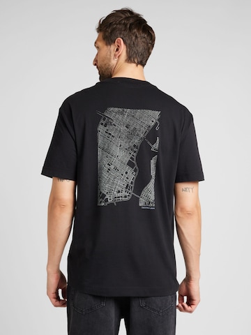 Calvin Klein Jeans - Camiseta 'CITY GRID MAP' en negro: frente