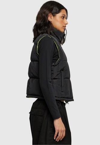 Gilet 'Reversible' di Urban Classics in nero