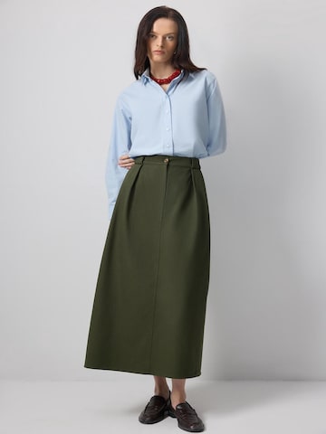 Touche Prive Skirt in Green