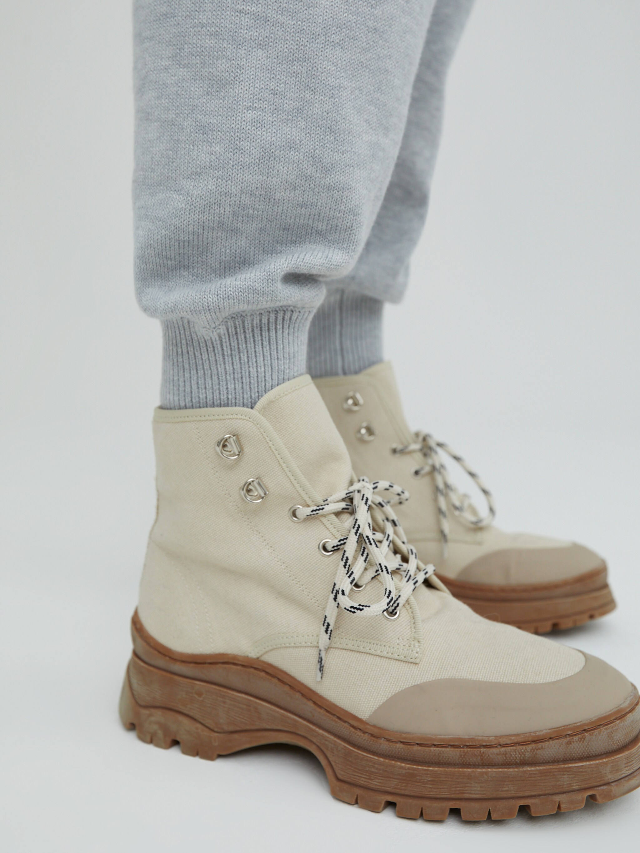 EDITED Produits Pantalon 'Giona' gris clair