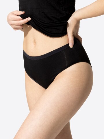 Slip Yenita en noir : devant