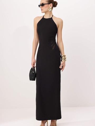 Robe de soirée Trendyol en noir : devant