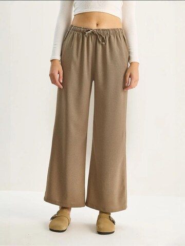Wide Leg Pantalon Bianco Lucci en beige : devant