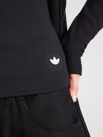 ADIDAS ORIGINALS Toppi 'ESS' värissä musta