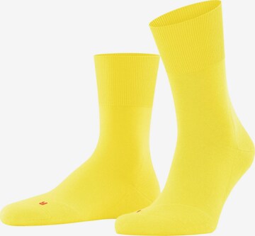 FALKE Socken 'Run' in Gelb: Vorderseite