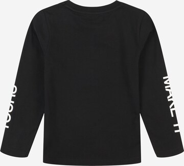 Tricou de la DKNY pe negru