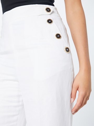 Bootcut Pantalon à plis Karen Millen en blanc