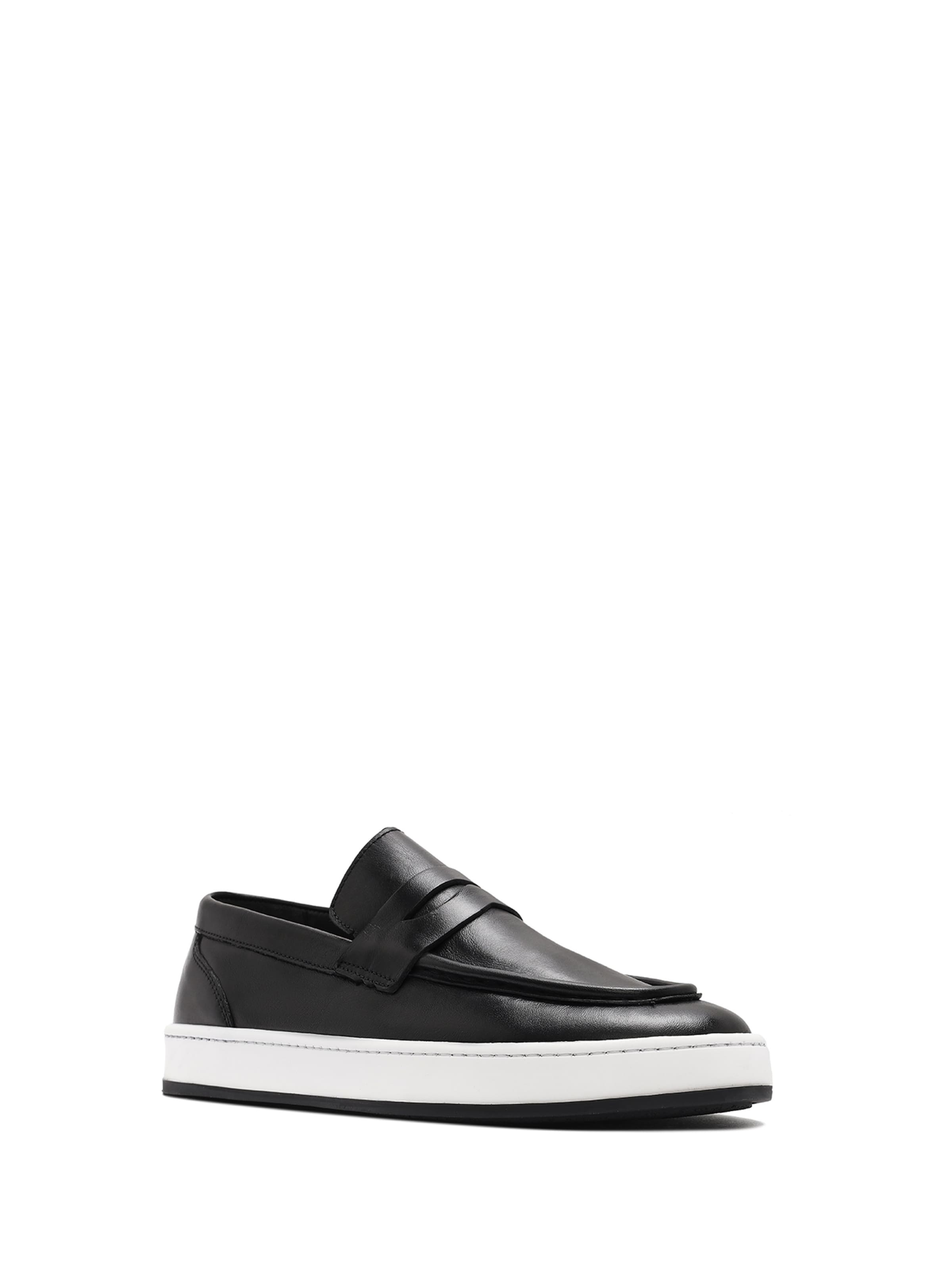 Slipper di Derimod in nero