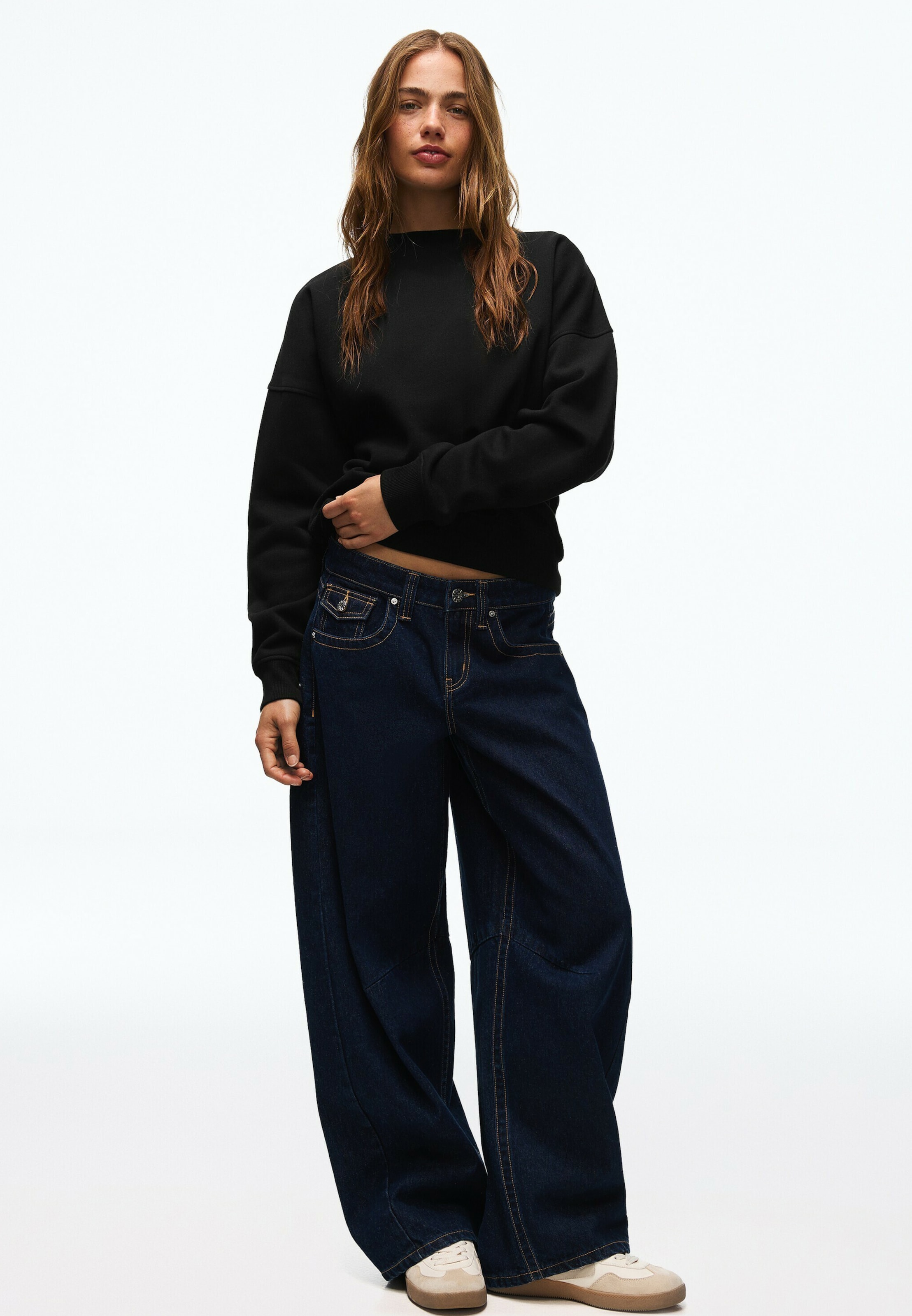 Bershka Tréning póló - fekete