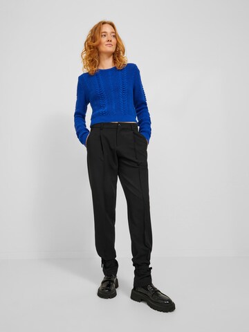 Regular Pantalon à pince 'Carrie Mary' JJXX en noir